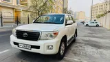 Landcruiser 2014 GXR V6 with regular Toyota service  –  Excellent Condition